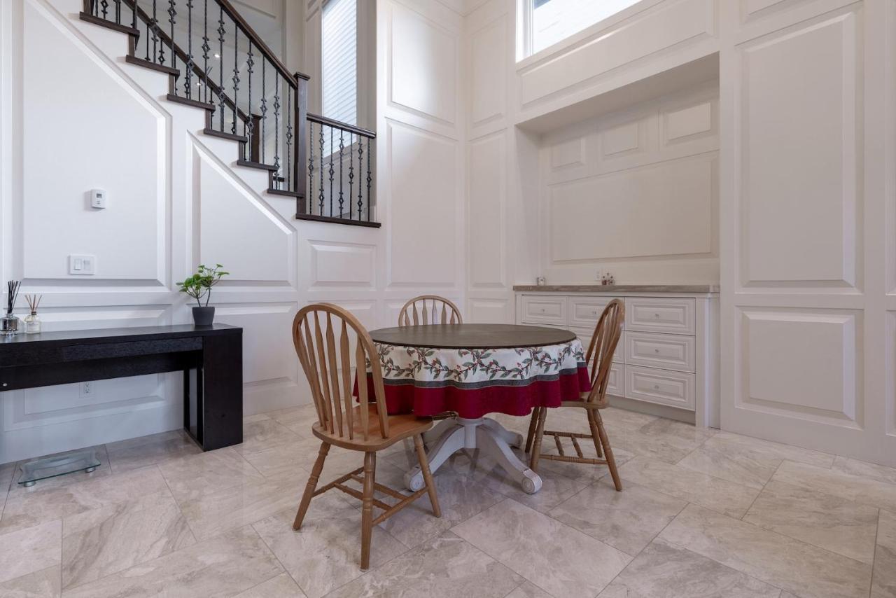 Luxurious Private Rooms In Richmond Exteriér fotografie