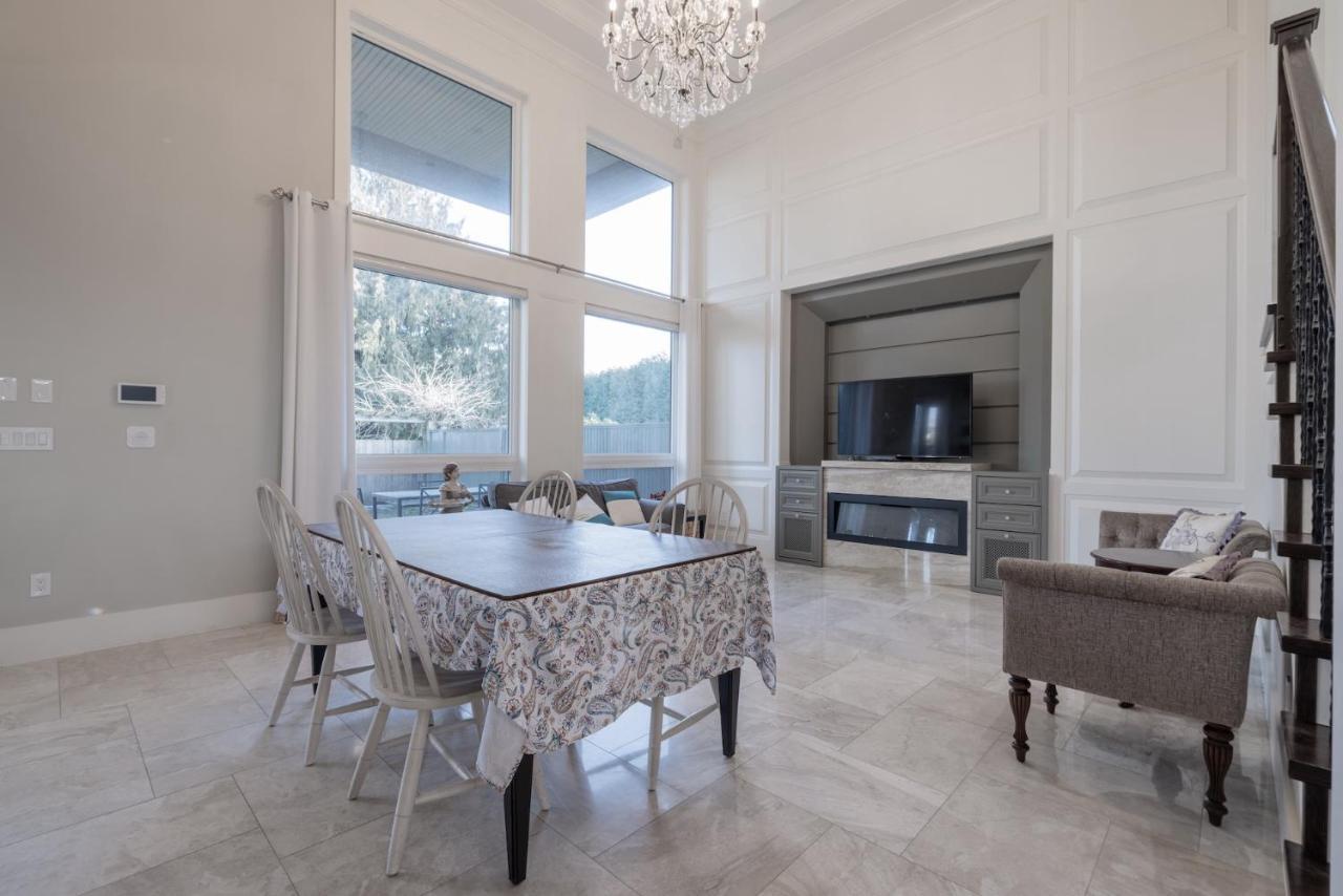 Luxurious Private Rooms In Richmond Exteriér fotografie