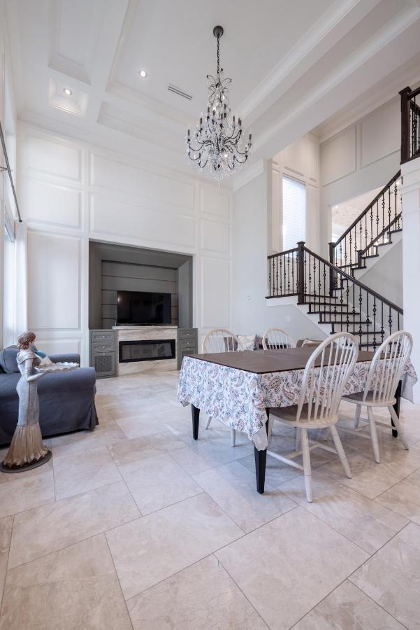 Luxurious Private Rooms In Richmond Exteriér fotografie